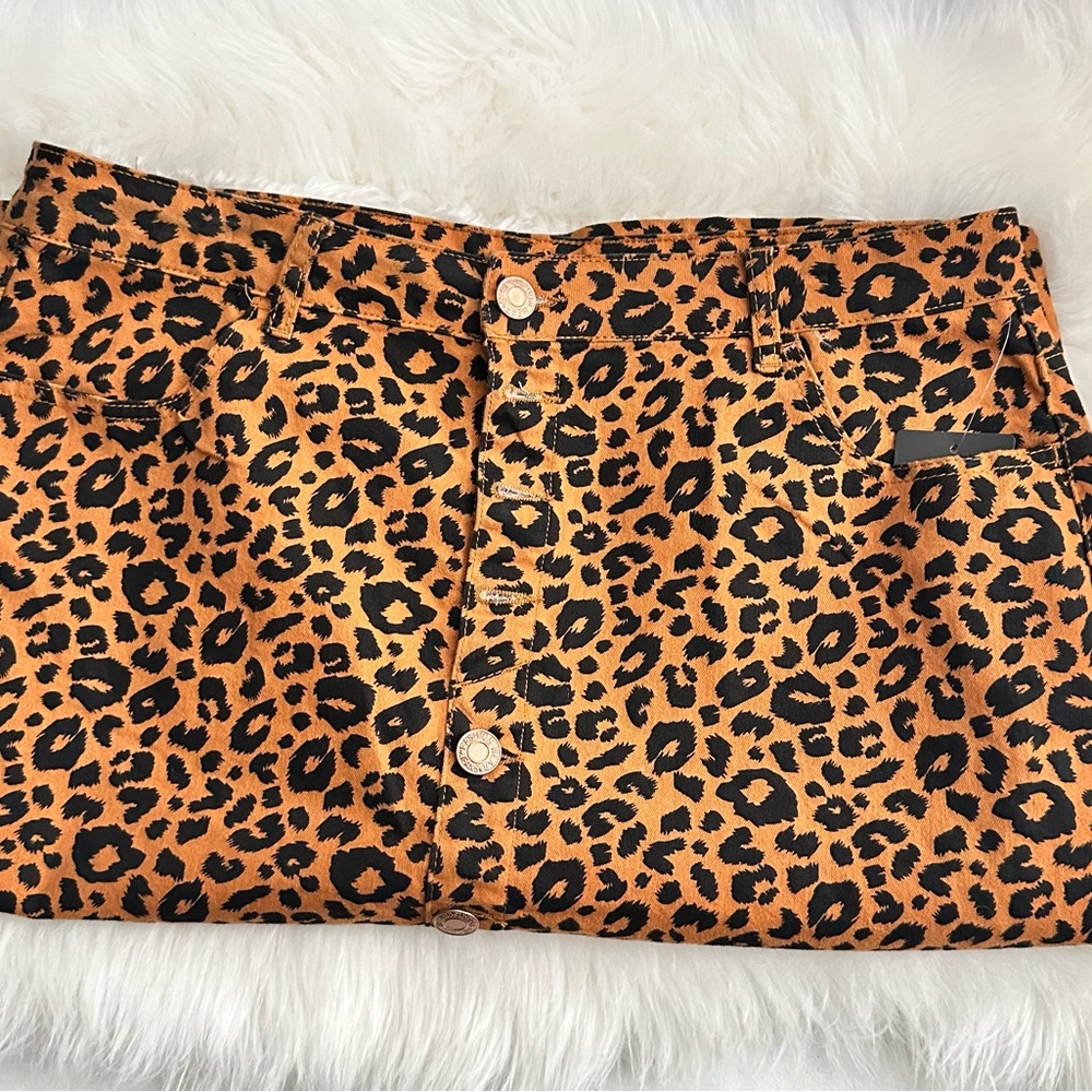 🎉PLUS Leopard Print Skirt